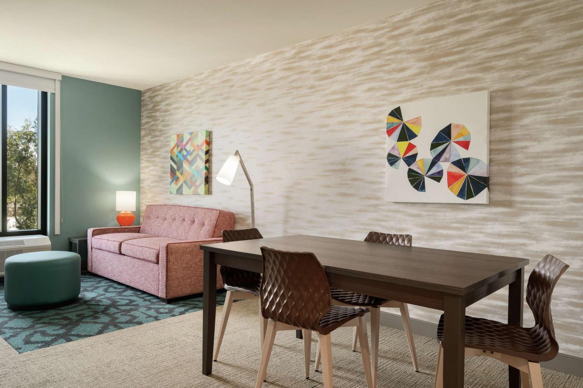 Home2 Suites By Hilton Woodland Hills لوس أنجلوس المظهر الخارجي الصورة