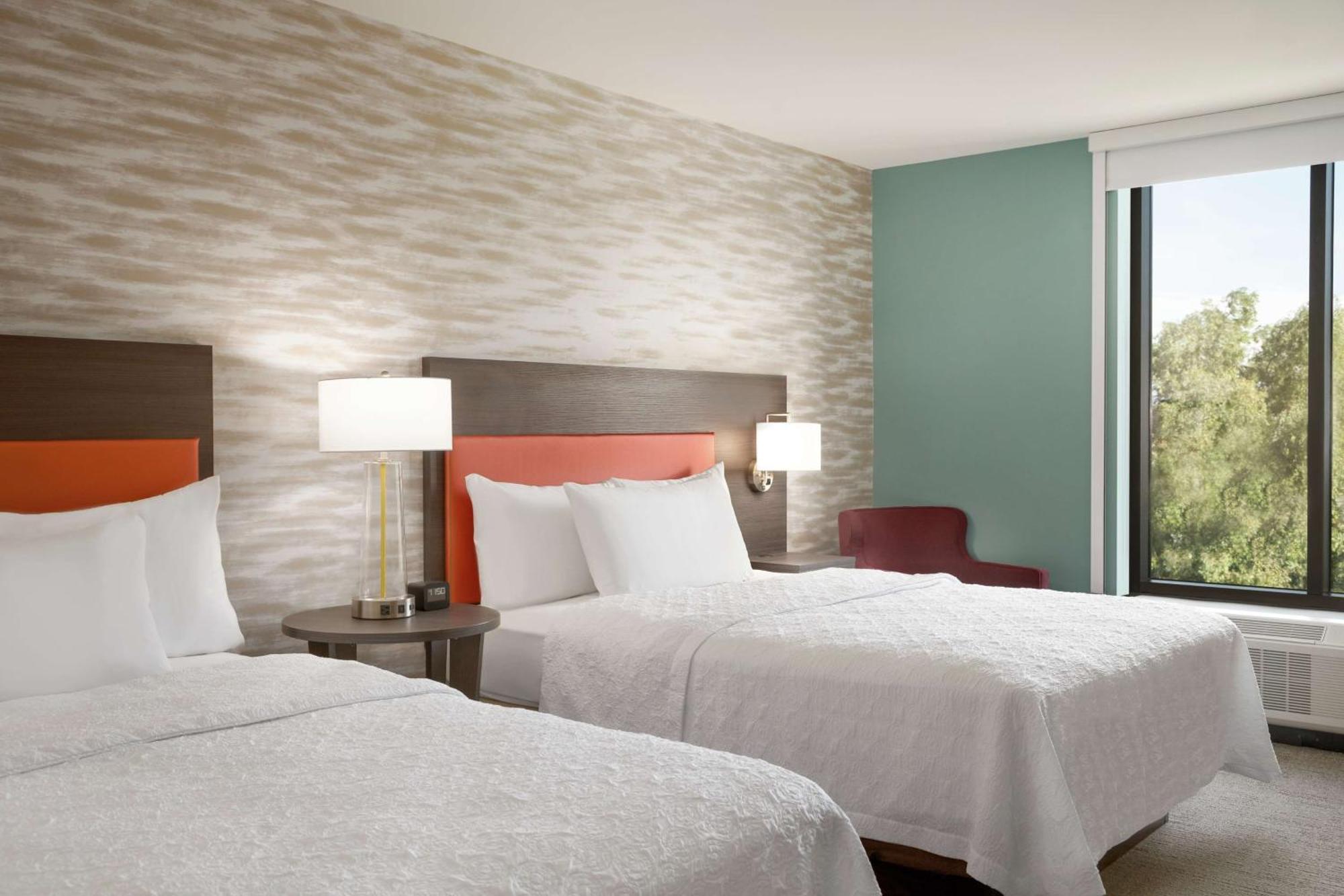 Home2 Suites By Hilton Woodland Hills لوس أنجلوس المظهر الخارجي الصورة