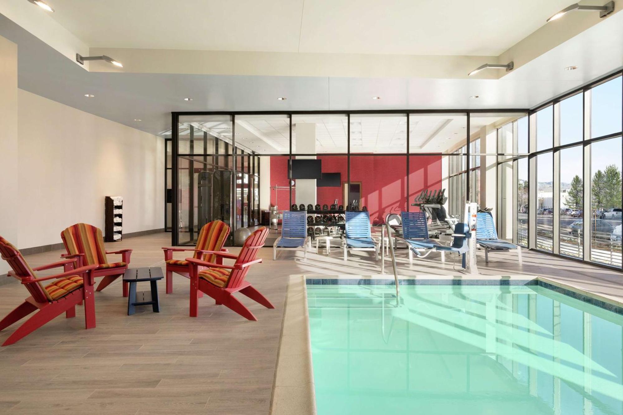 Home2 Suites By Hilton Woodland Hills لوس أنجلوس المظهر الخارجي الصورة