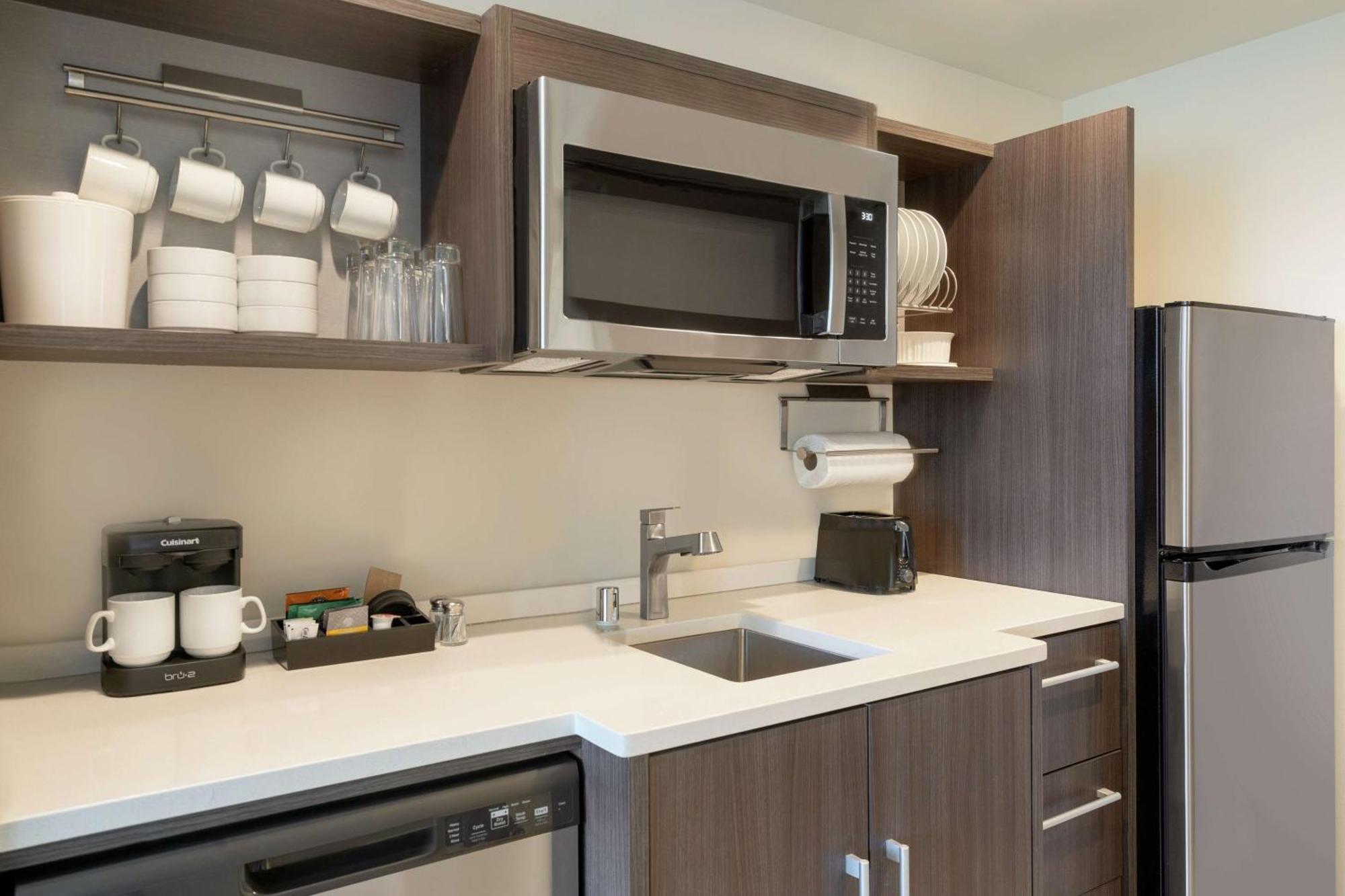 Home2 Suites By Hilton Woodland Hills لوس أنجلوس المظهر الخارجي الصورة